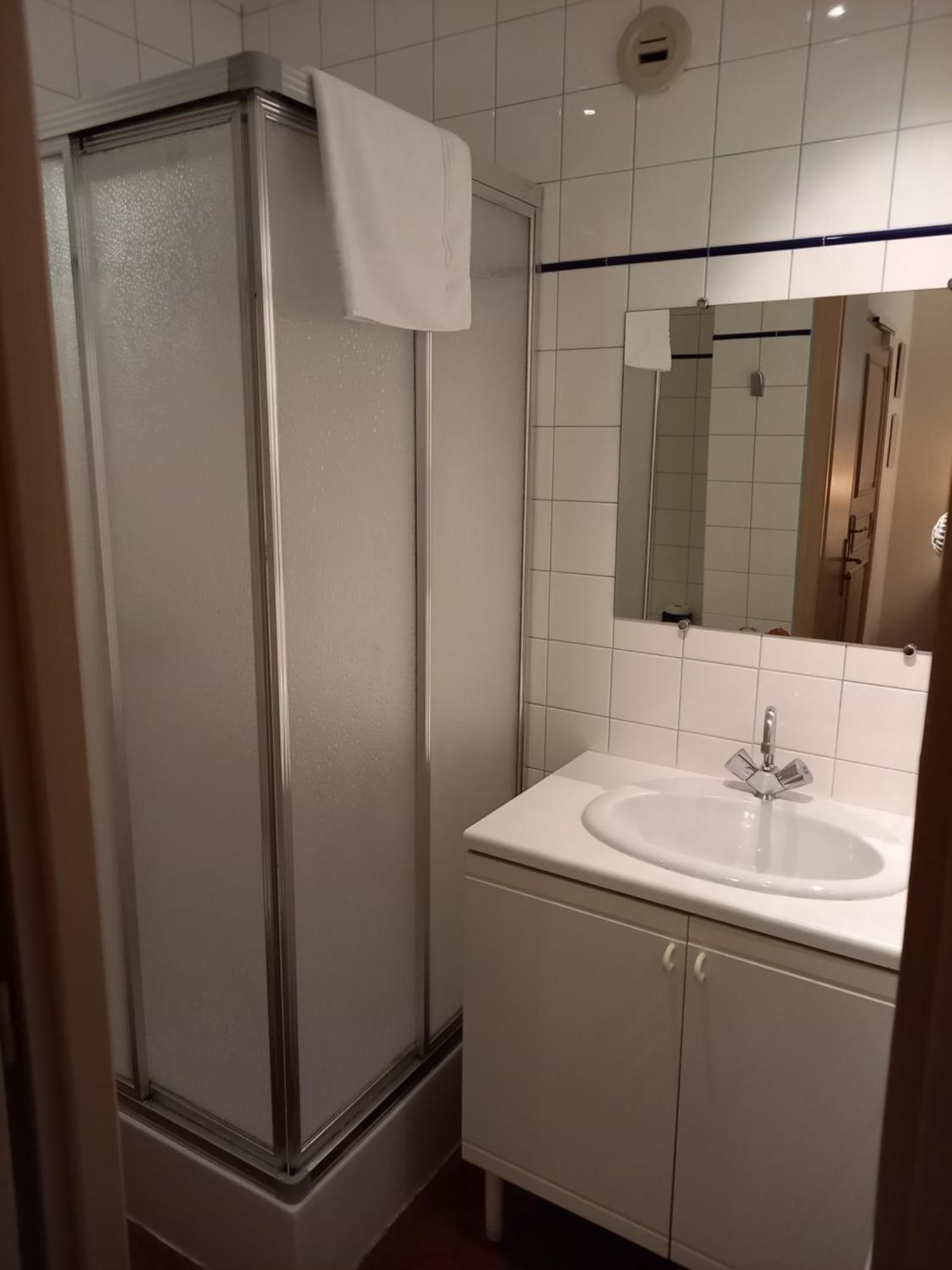 Hotel De La Halle Ноле Экстерьер фото